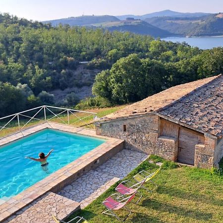 Casale Al Lago Con Piscina E Sauna Corbara  Exterior photo