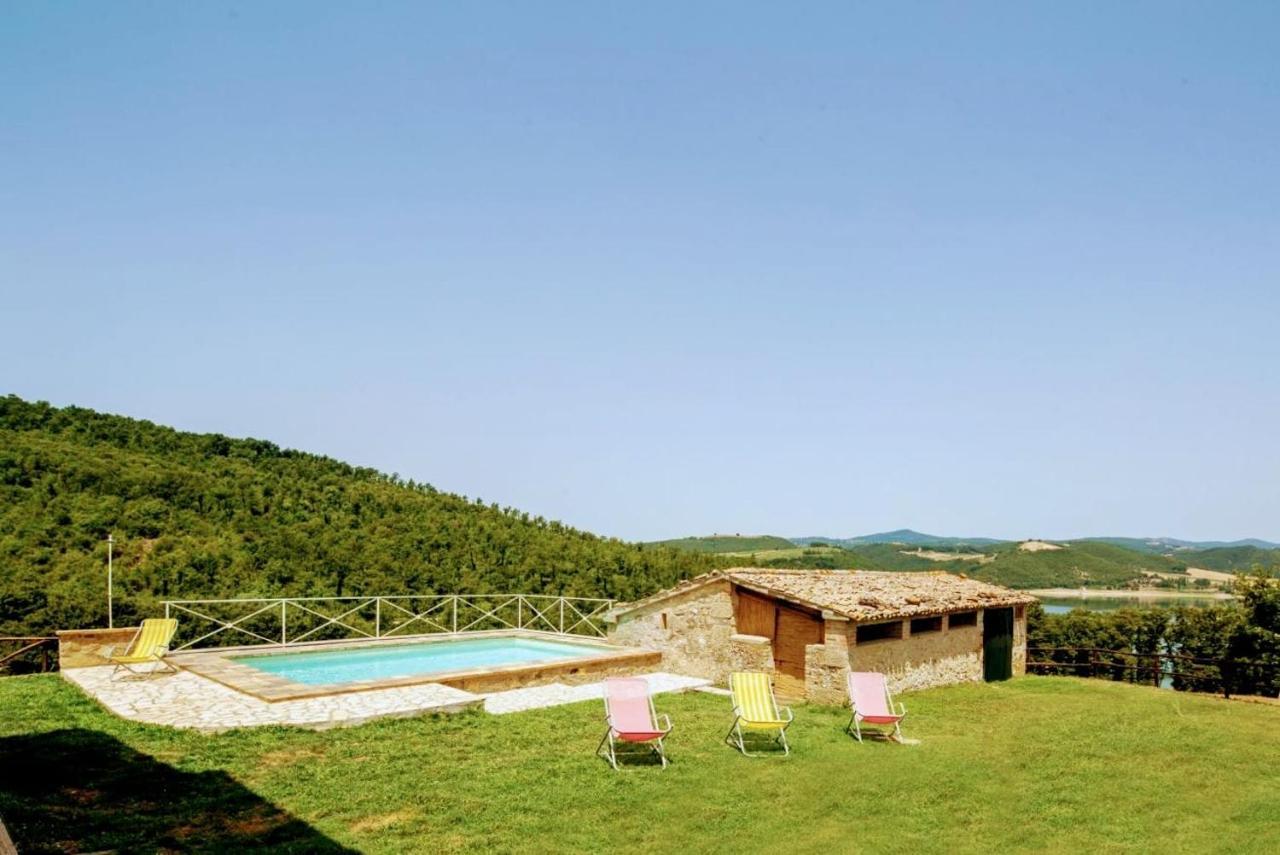 Casale Al Lago Con Piscina E Sauna Corbara  Exterior photo
