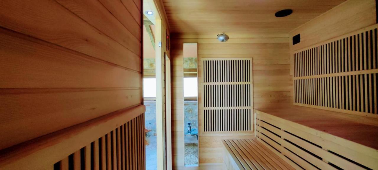 Casale Al Lago Con Piscina E Sauna Corbara  Exterior photo