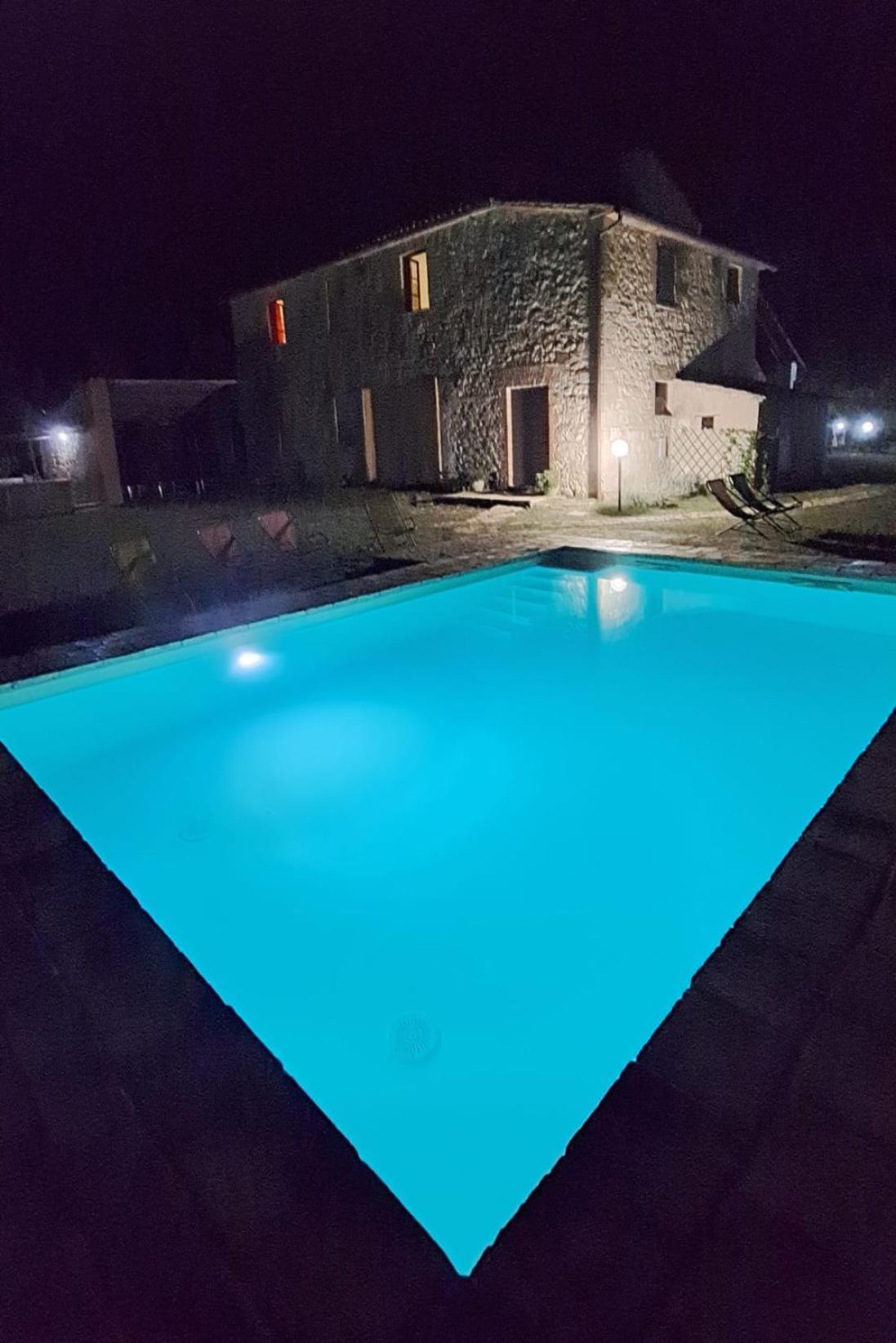 Casale Al Lago Con Piscina E Sauna Corbara  Exterior photo