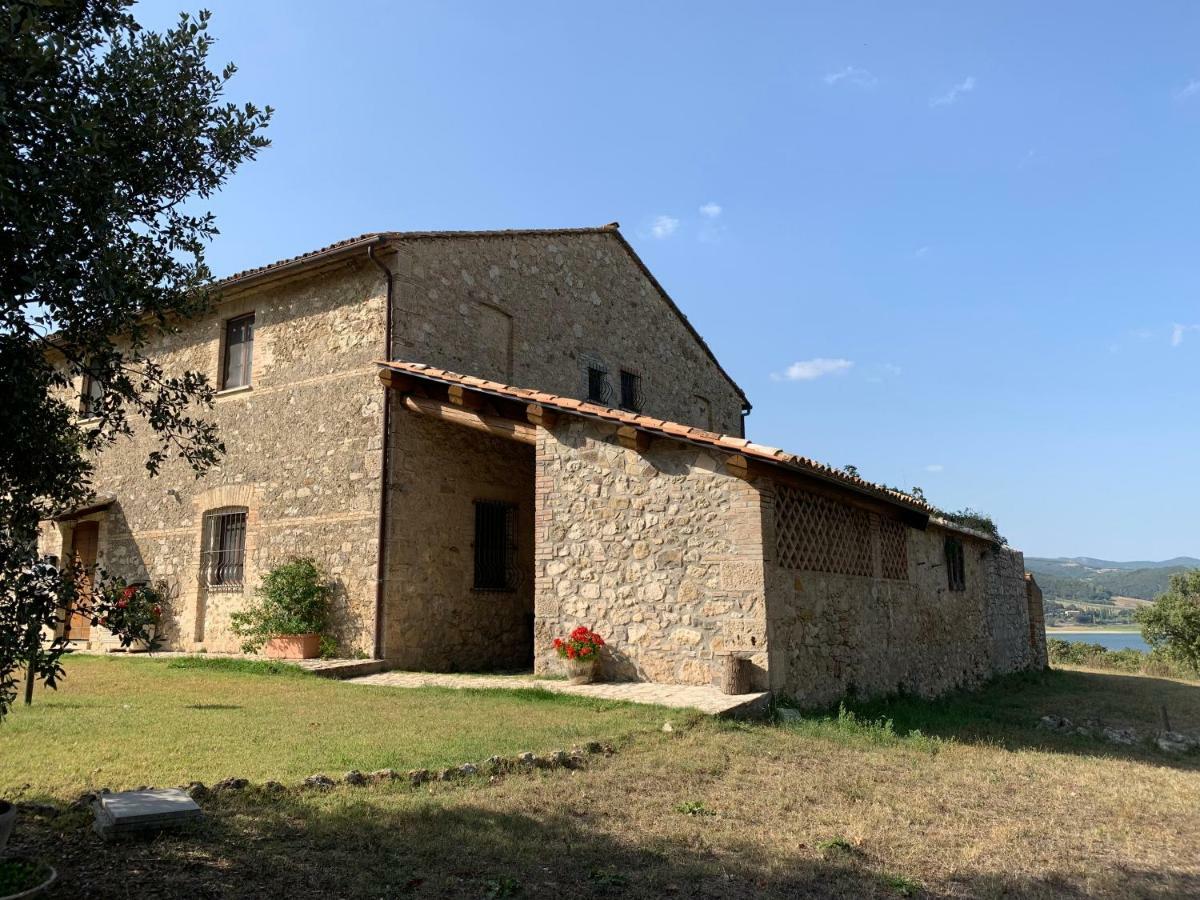 Casale Al Lago Con Piscina E Sauna Corbara  Exterior photo